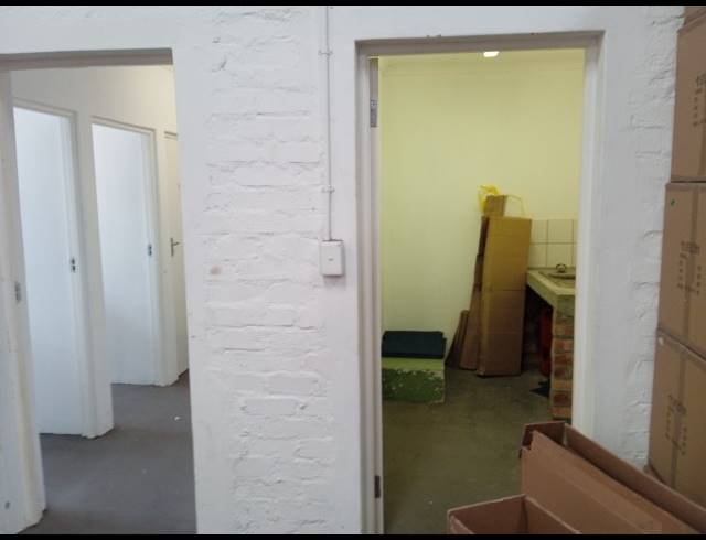 423M² WAREHOUSE TO LET IN MAITLAND